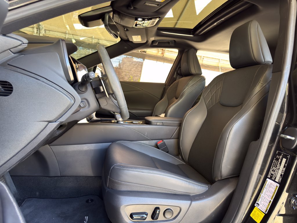 Used 2024 Lexus RX 350 FWD w/ Technology Package image 13