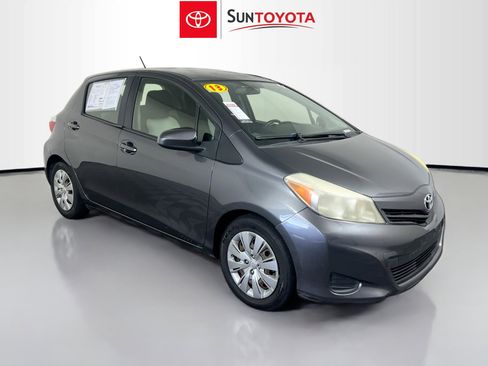 Used 2013 Toyota Yaris LE FWD image 1