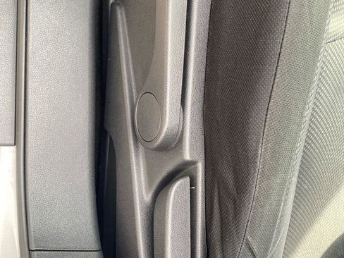 Used 2013 Nissan Rogue S w/ Special Edition Pkg AWD/4WD image 15
