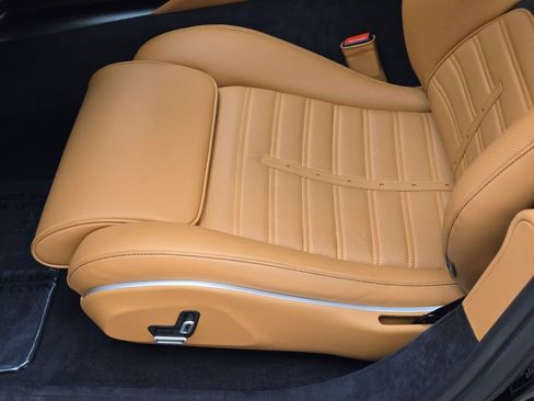 Used 2026 Ferrari Purosangue AWD/4WD image 38