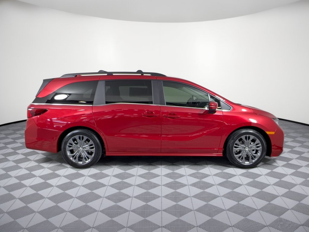 New 2027 Honda Odyssey Touring image 8