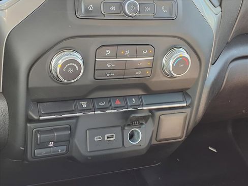 Used 2022 GMC Sierra 2500 Pro w/ Convenience Package image 13