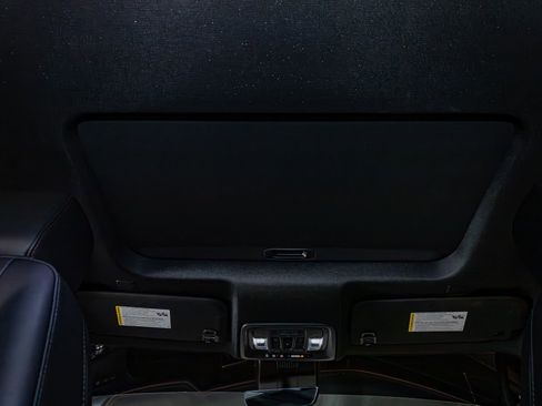 Used 2024 GMC Sierra 2500 AT4 w/ AT4 Premium Plus Package image 18