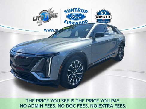 Used 2024 Cadillac Lyriq Sport w/ LPO, Floor Liner Package AWD/4WD image 1