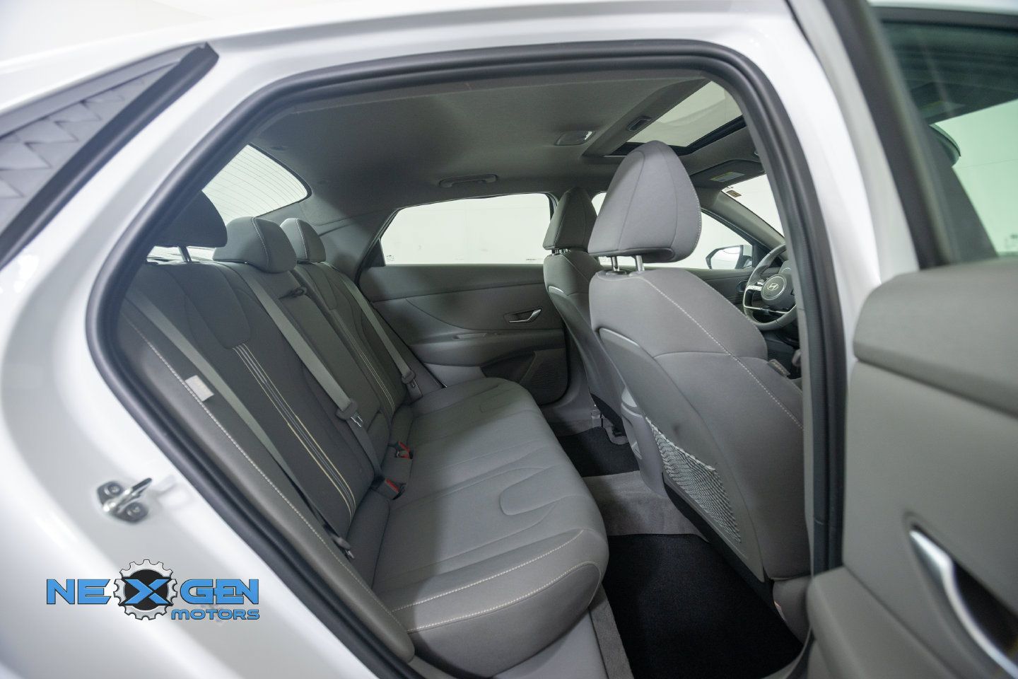 Used 2024 Hyundai Elantra SEL w/ Convenience Package FWD image 36