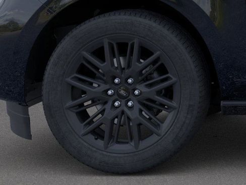 New 2026 Ford Expedition Max Platinum image 19