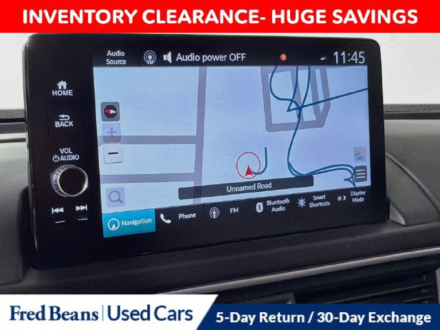 Used 2024 Honda Pilot Touring image 18