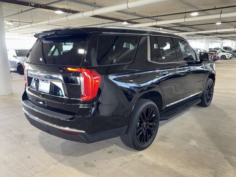 Used 2023 GMC Yukon SLT w/ SLT Premium Package AWD/4WD image 8