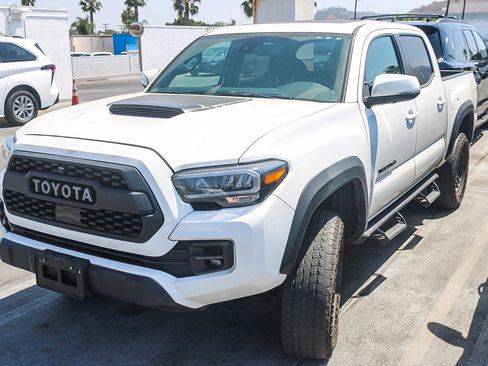 Used 2023 Toyota Tacoma TRD Pro AWD/4WD image 5