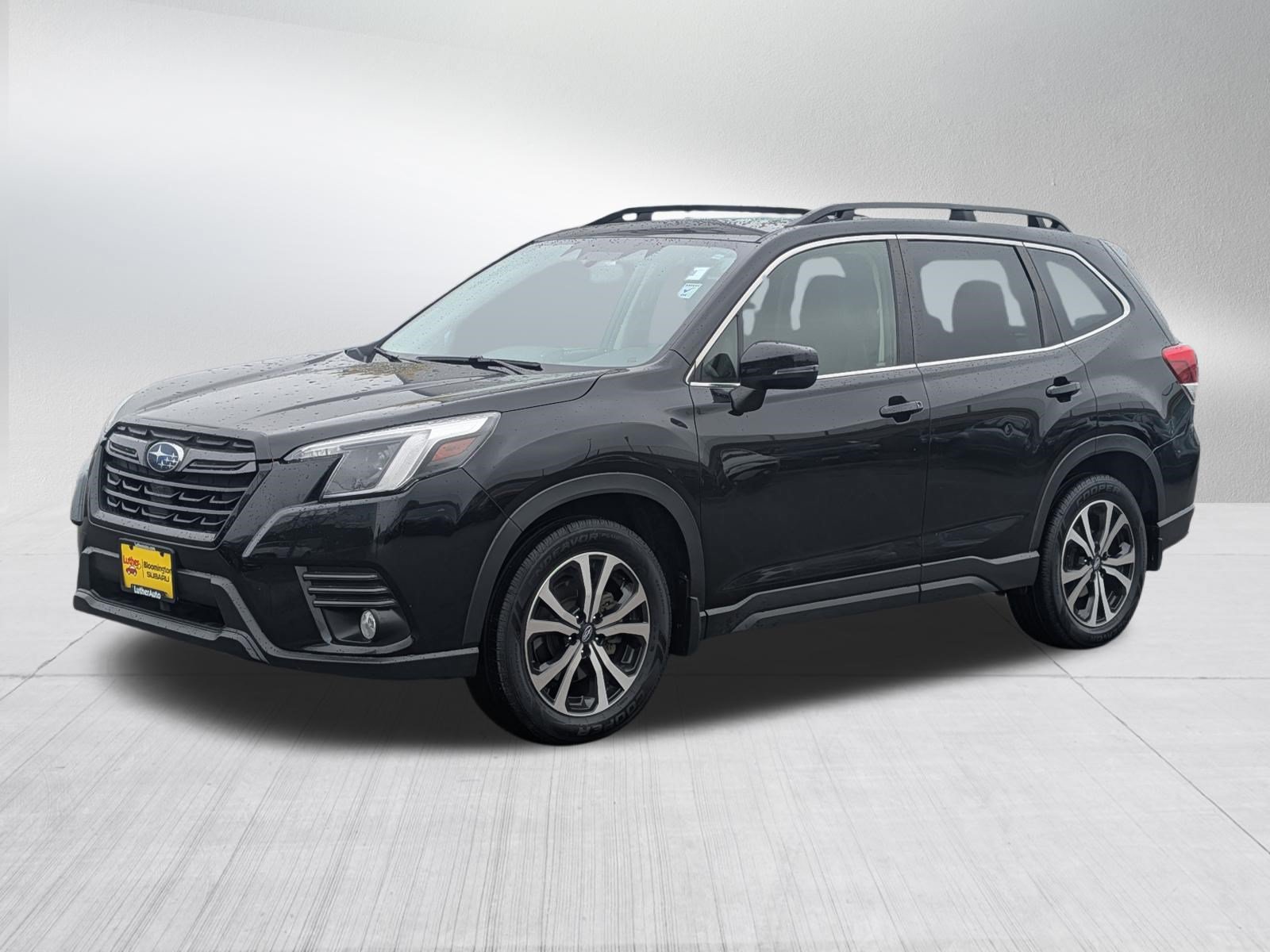 Used 2023 Subaru Forester Limited AWD/4WD image 3