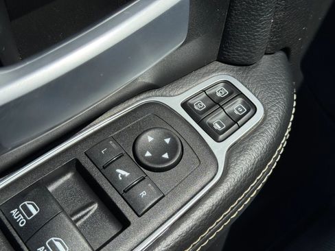 Used 2024 RAM 2500 Big Horn image 19