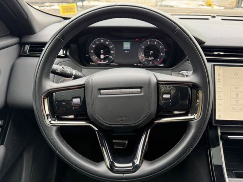 Used 2025 Land Rover Range Rover Velar Dynamic SE image 17