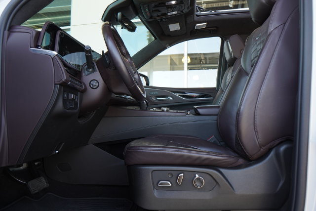 Used 2023 Cadillac Escalade Sport Platinum AWD/4WD image 23