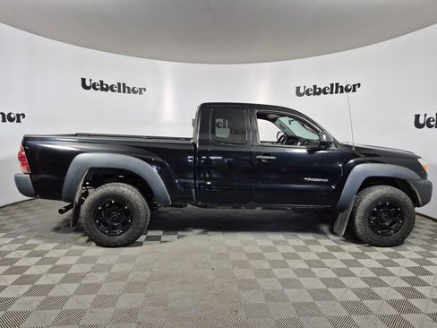 Used 2012 Toyota Tacoma 4x4 Access Cab V6 w/ Convenience Pkg image 8