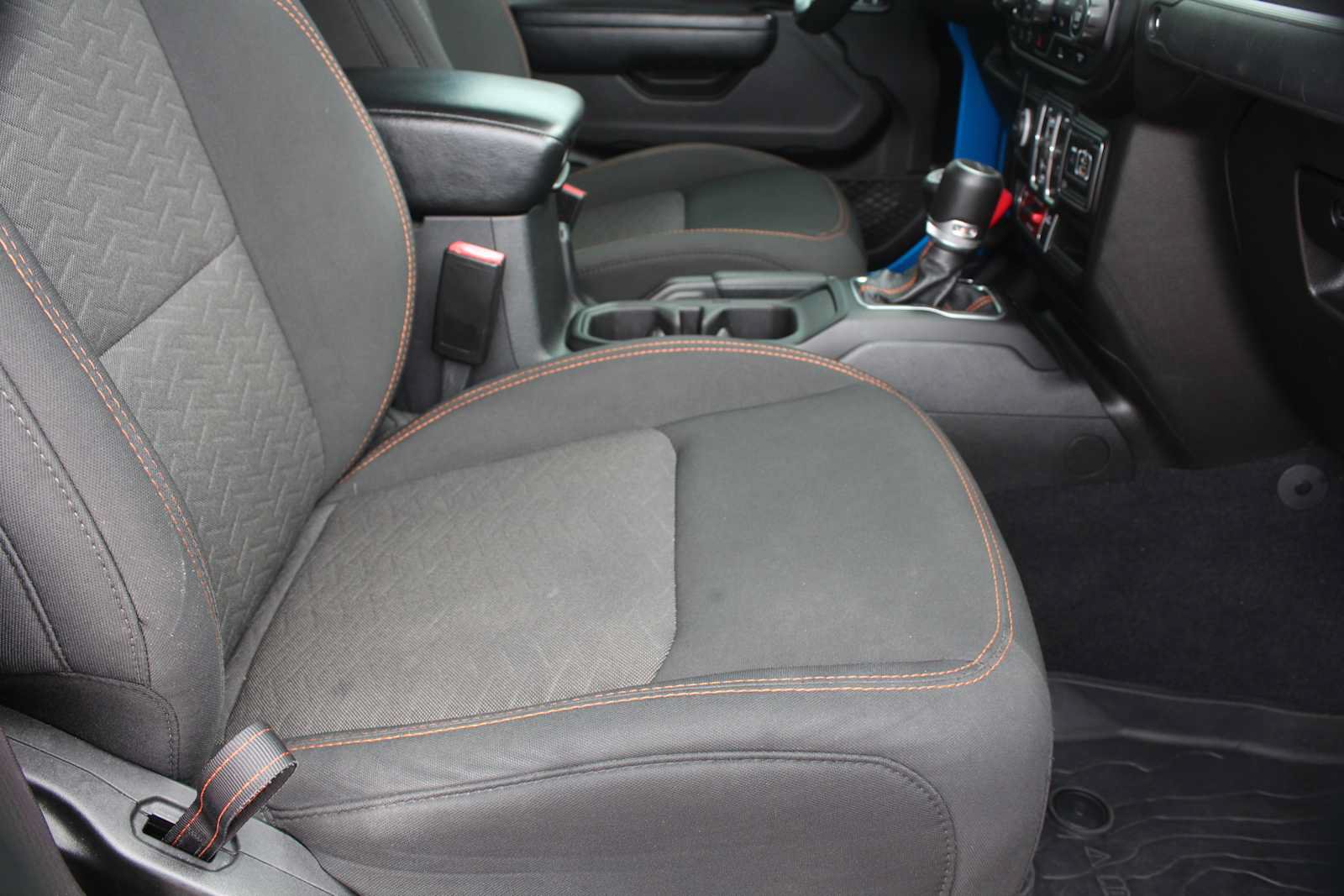 Used 2022 Jeep Gladiator Mojave w/ Cold Weather Group AWD/4WD image 22