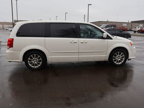 Used 2013 Dodge Grand Caravan R/T w/ Entertainment Group 1 image 7