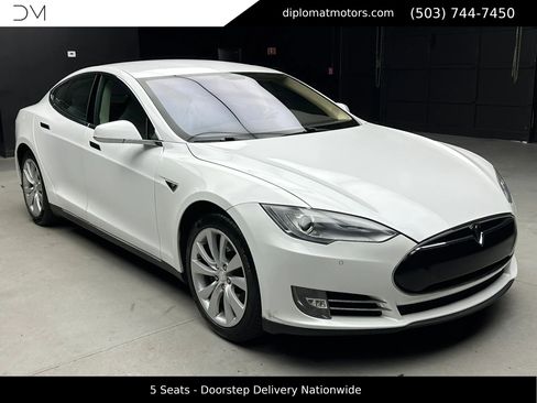 Used 2013 Tesla Model S Performance RWD image 9