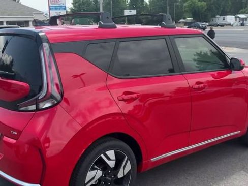 Certified 2025 Kia Soul GT-Line w/ GT-Line Technology Package FWD image 7