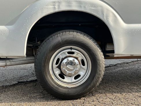 Used 2015 Ford F250 XL w/ Power Equipment Group image 27