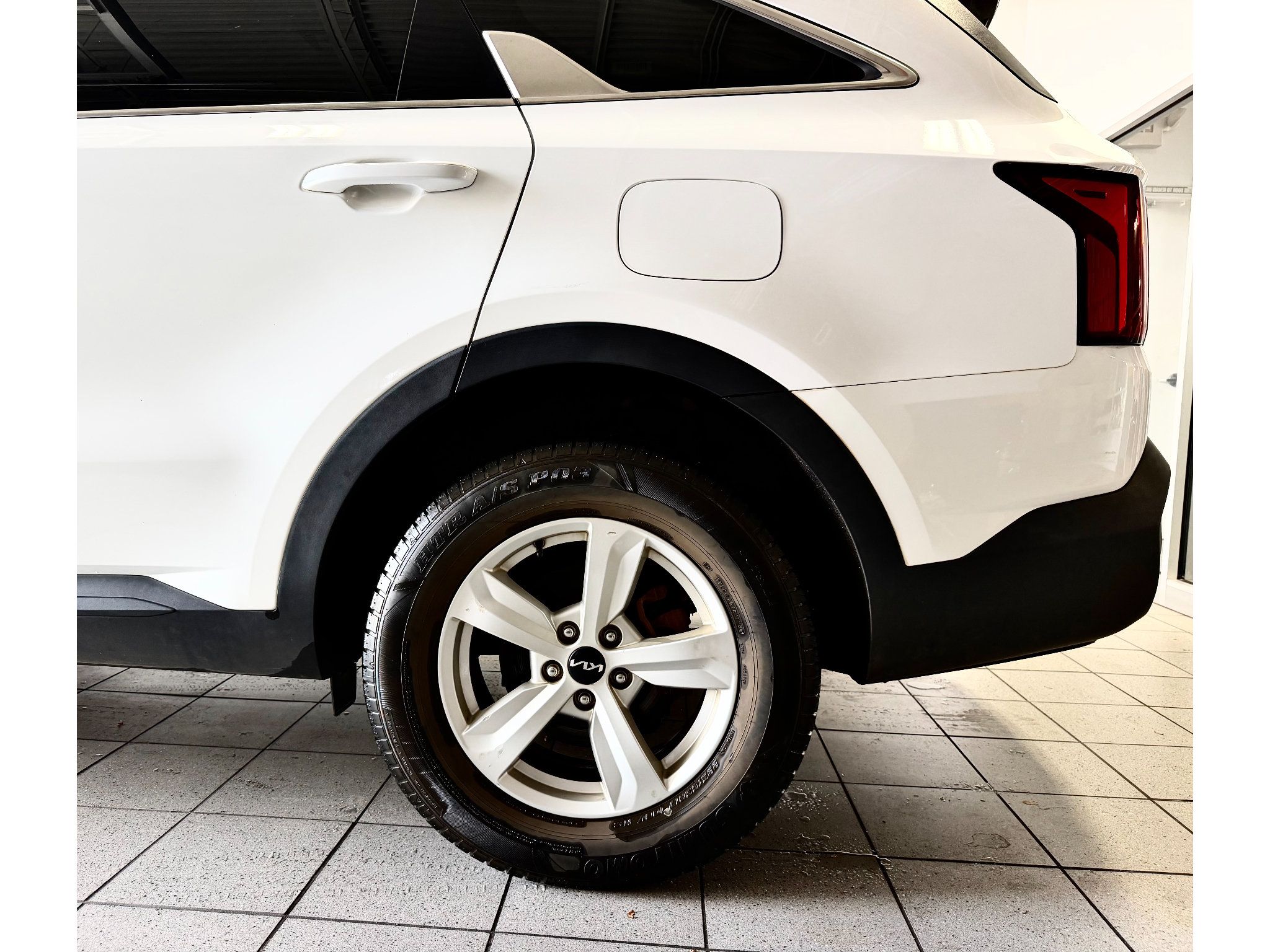 Used 2022 Kia Sorento LX AWD/4WD image 10