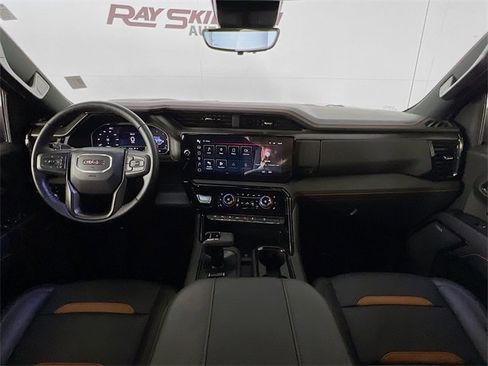 Used 2025 GMC Sierra 1500 AT4 w/ AT4 Premium Package image 24