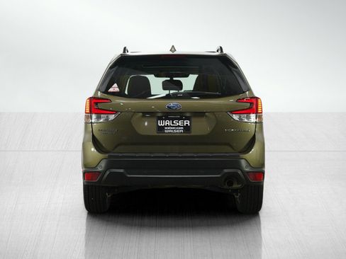 Used 2022 Subaru Forester Limited AWD/4WD image 4