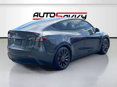 Used 2024 Tesla Model Y Performance AWD/4WD image 7