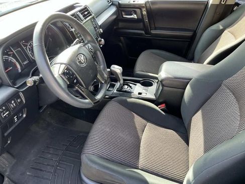 Used 2022 Toyota 4Runner TRD Off-Road AWD/4WD image 25