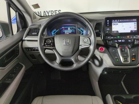 Used 2018 Honda Odyssey EX-L image 16