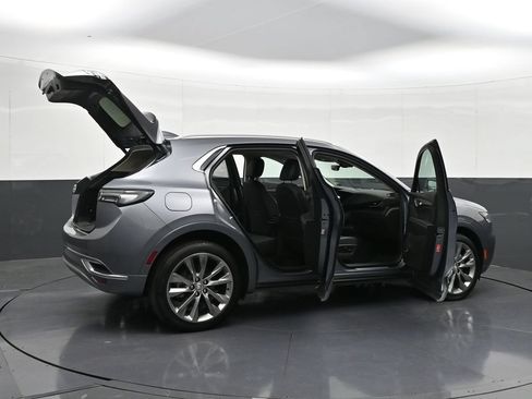 Used 2022 Buick Envision Avenir w/ Technology Package II AWD/4WD image 40