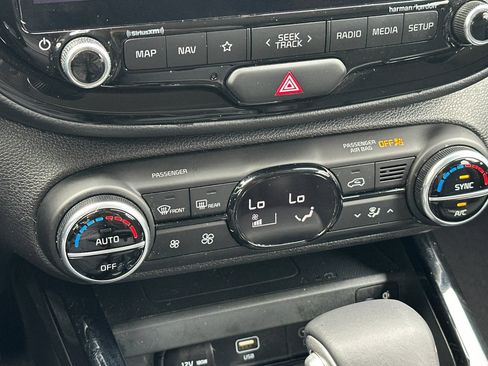 Certified 2023 Kia Soul GT-Line w/ GT-Line Technology Package FWD image 21