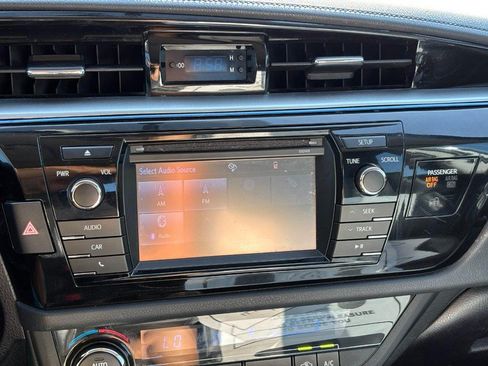Used 2015 Toyota Corolla S FWD image 20