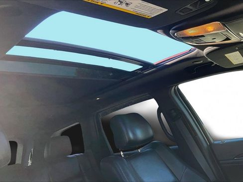 Used 2018 Jeep Grand Cherokee Limited image 27