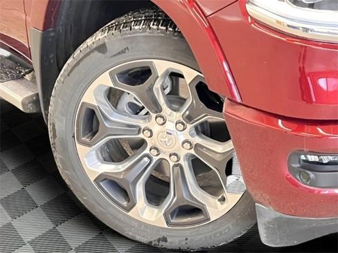 Used 2022 RAM 1500 Limited w/ Body Color Bumper Group image 32
