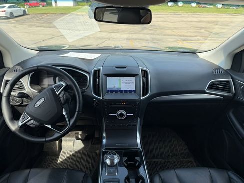Used 2019 Ford Edge Titanium w/ Equipment Group 301A AWD/4WD image 8