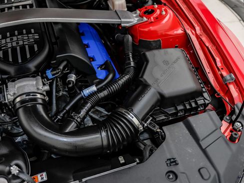 Used 2013 Ford Mustang Boss 302 w/ Boss 302 Accessory Pkg RWD image 95