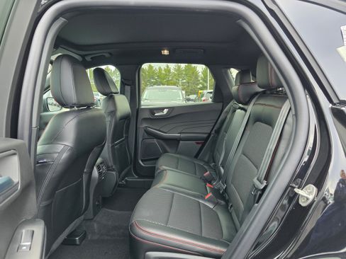 New 2026 Ford Escape ST-Line Select AWD/4WD image 17