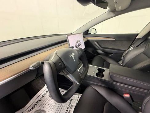 Used 2023 Tesla Model 3 Standard Range RWD image 8