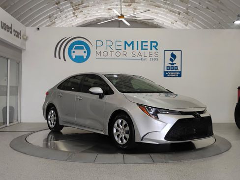 Used 2020 Toyota Corolla LE FWD image 22