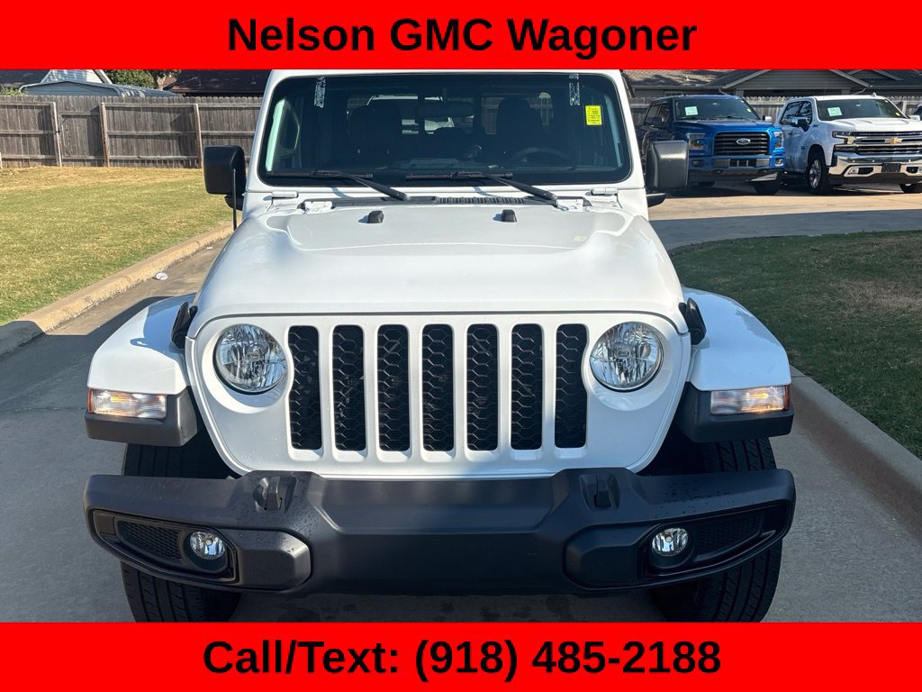 Used 2023 Jeep Gladiator Sport AWD/4WD image 2