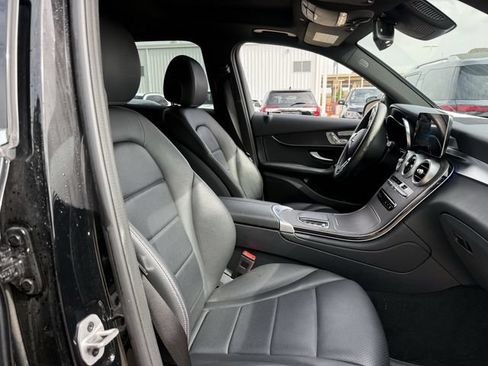 Used 2022 Mercedes-Benz GLC 300 4MATIC image 30