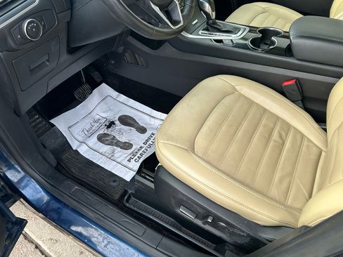 Used 2017 Ford Edge SEL w/ Equipment Group 201A image 10