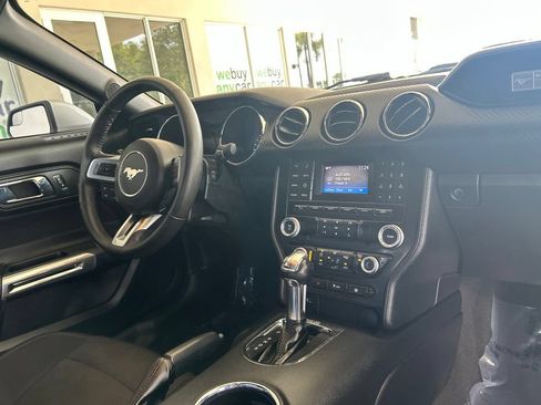 Used 2015 Ford Mustang Coupe w/ Equipment Group 051A RWD image 23