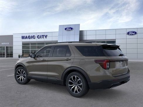 New 2026 Ford Explorer ST-Line image 4