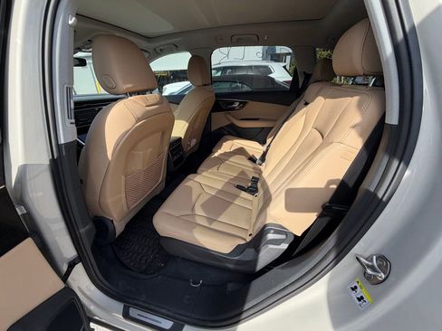 Used 2023 Audi Q7 3.0T Premium Plus w/ Premium Plus Package image 4