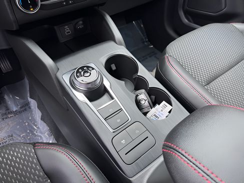 New 2026 Ford Escape ST-Line FWD image 33