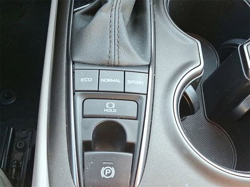 Used 2023 Toyota Camry XSE image 23