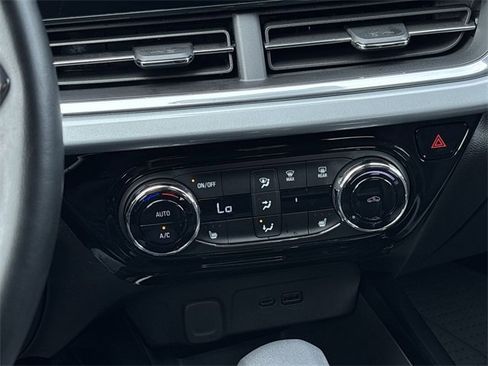 Used 2024 Chevrolet Trax LT w/ Driver Confidence Package image 17