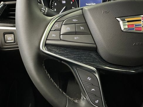New 2026 Cadillac XT5 Premium Luxury w/ LPO, ONYX Package image 9