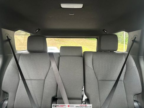 New 2026 Toyota 4Runner SR5 AWD/4WD image 15